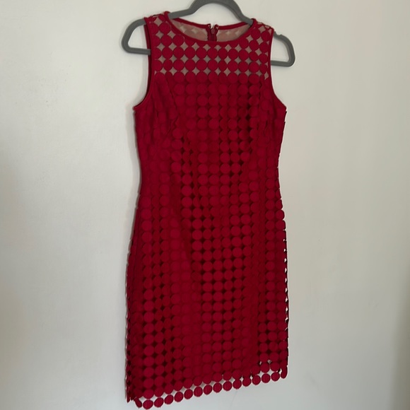 π3/$25πHPπ Lauren Ralph Lauren NWOT Red Circle Overlay Sheath Dress - Picture 3 of 9